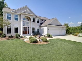 5533 N Meadowgrove Ct SE, Kentwood, MI 49512