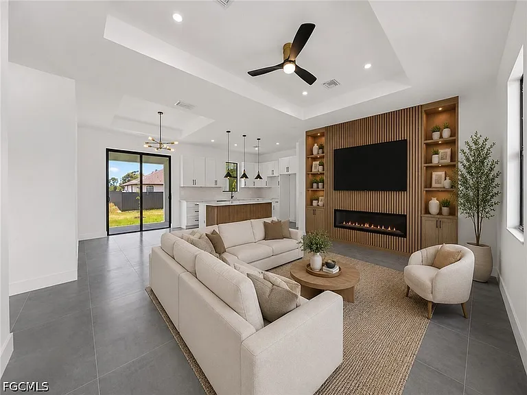 4536 NW 35th Pl — Photo 3