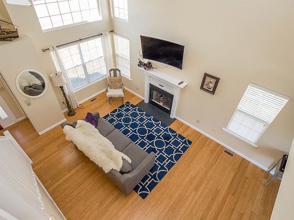 5th image of 217 Southbrook Dr
