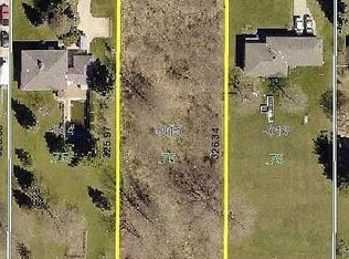 Linda Ln, Sheffield Village, OH 44054