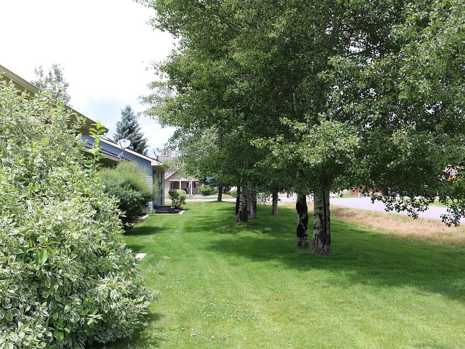 2nd image of 500 Snake River Dr #3
