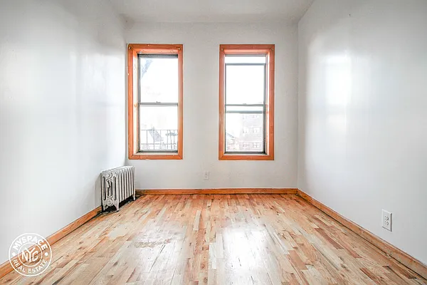 Rented by MySpaceNYC | media 15