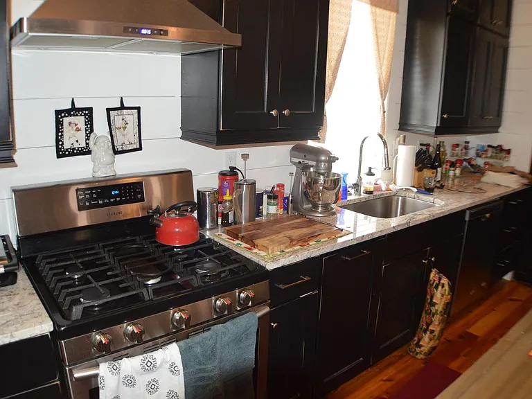 21 Amherst St — Photo 2