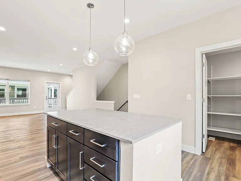 202 W Baseline Rd — Photo 20