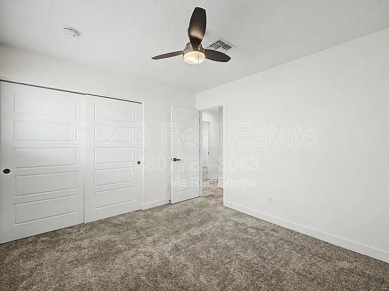 2174 E Palmcroft Dr — Photo 18