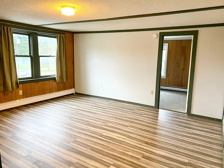 155 S Main St — Photo 9