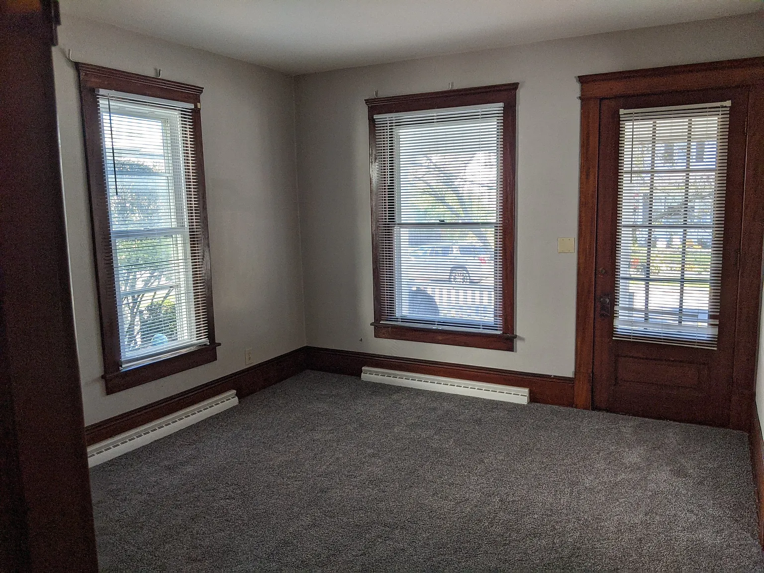 1 bed, 908 sqft, $850 — Photo 3