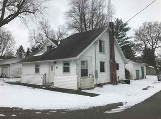 207 N Poplar St, Silver Lake, IN 46982