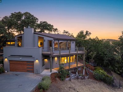 2 Leeward Gln, Lafayette, CA, 94549
