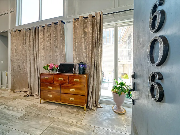 7606 Portal Dr — Photo 10