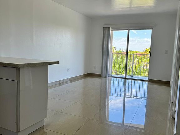 5th image of 8200 SW 210th St APT 315