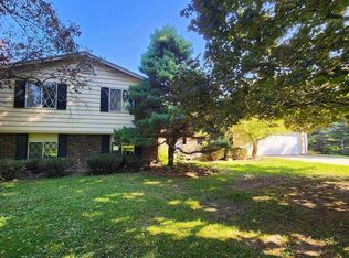 8811 Marr Rd, Almont, MI 48003