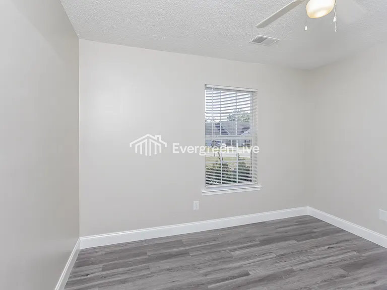 240 Turning Leaf Dr — Photo 13