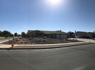 20235 Ochoa Rd, Apple Valley, CA 92307