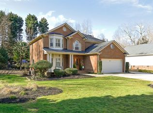 207 Wycliffe Dr, Greer, SC 29650