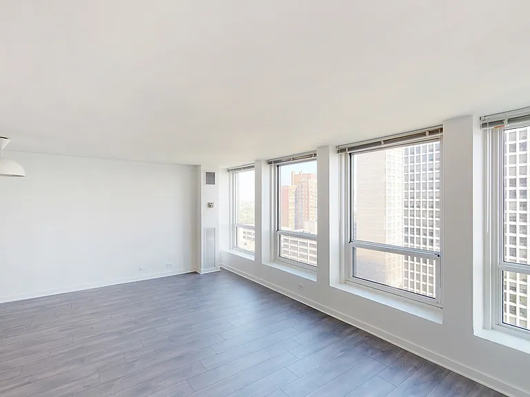 Dining/Living room