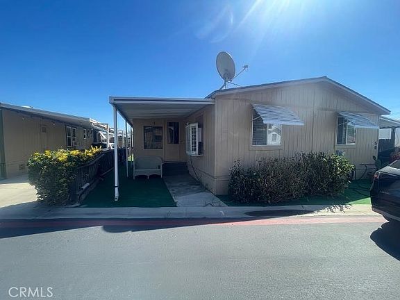 3rd image of 2930 E Rialto Ave