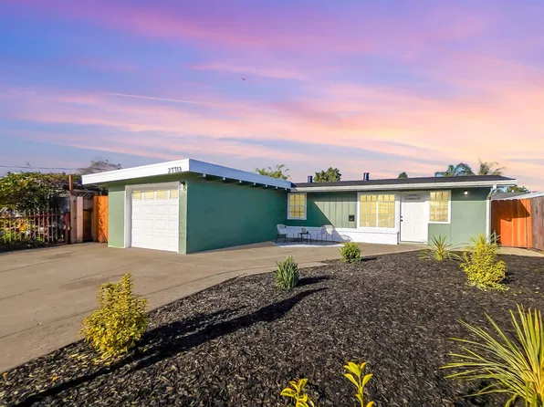 27713 Pensacola Way, Hayward, CA 94544