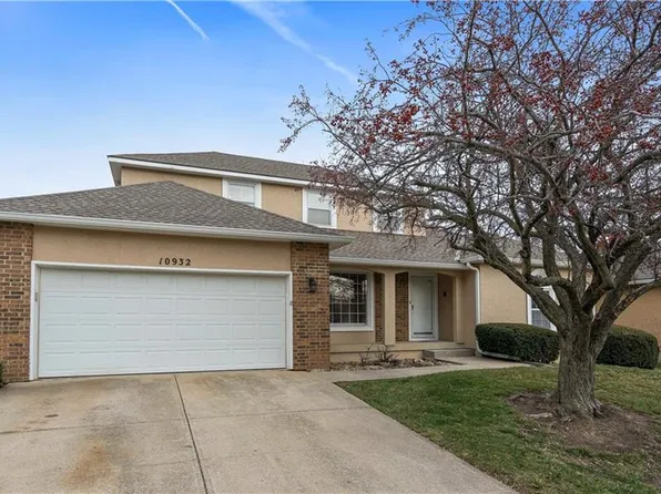10932 W 97th Cir, Overland Park, KS 66214