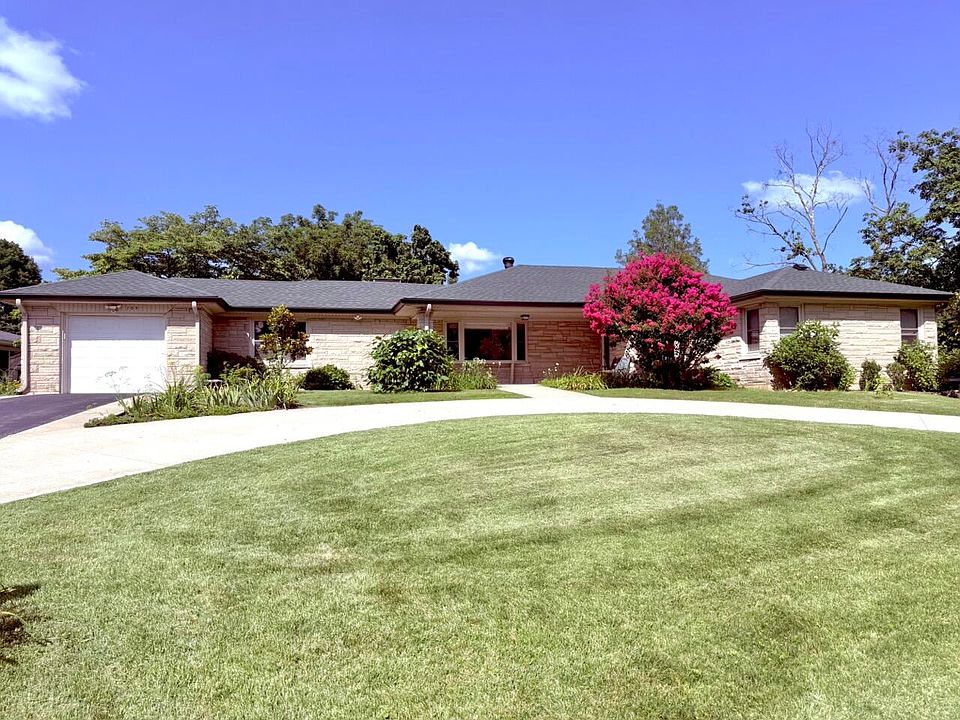 1st image of 209 Westover Rd