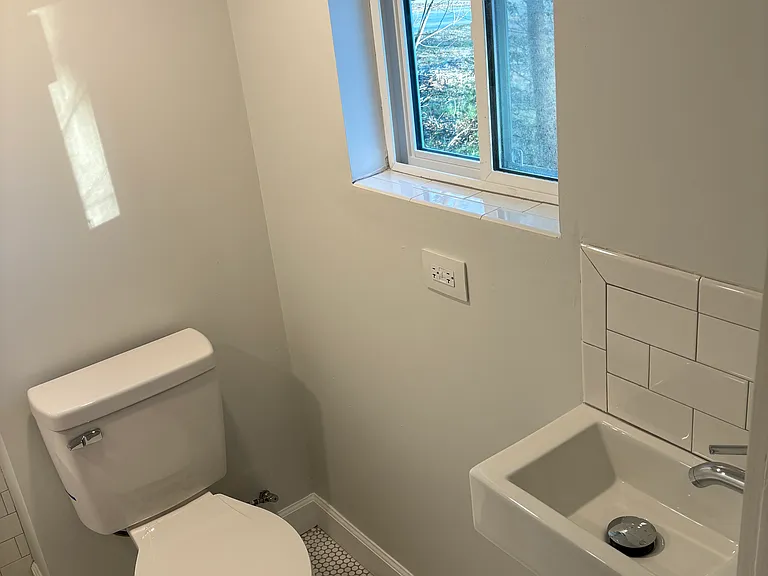 1419 S Fern St — Photo 15