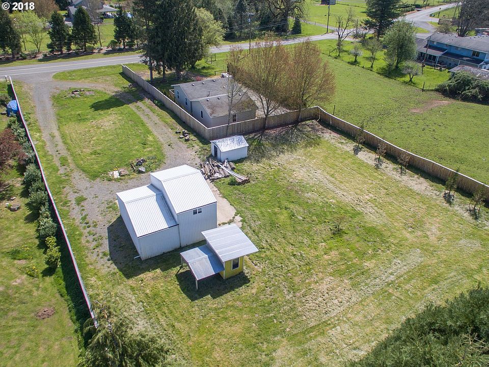 1st image of 17600 NE 122nd Ave