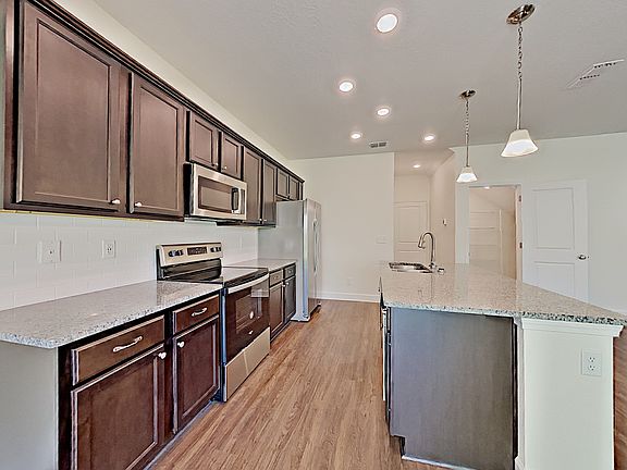 3rd image of 8619 Highfield Ave
