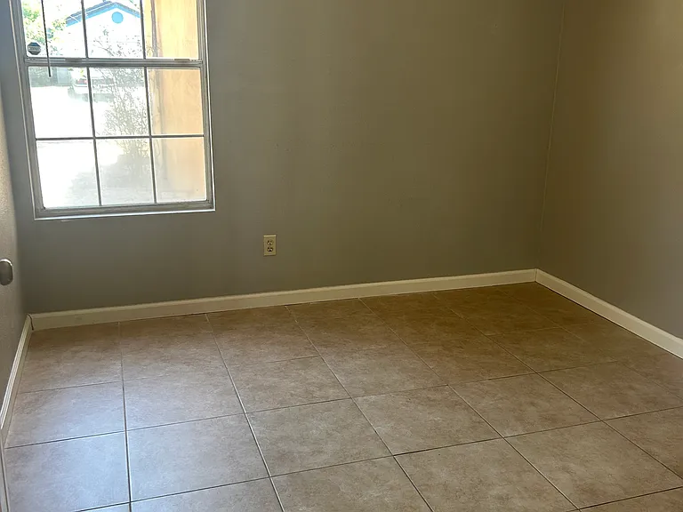 661 Waddell Way — Photo 11