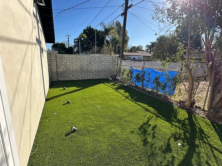 19550 Lanark St — Photo 23