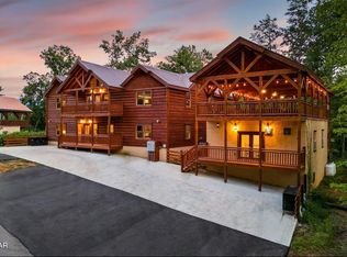 4211 Dollys Dr, Sevierville, TN 37876