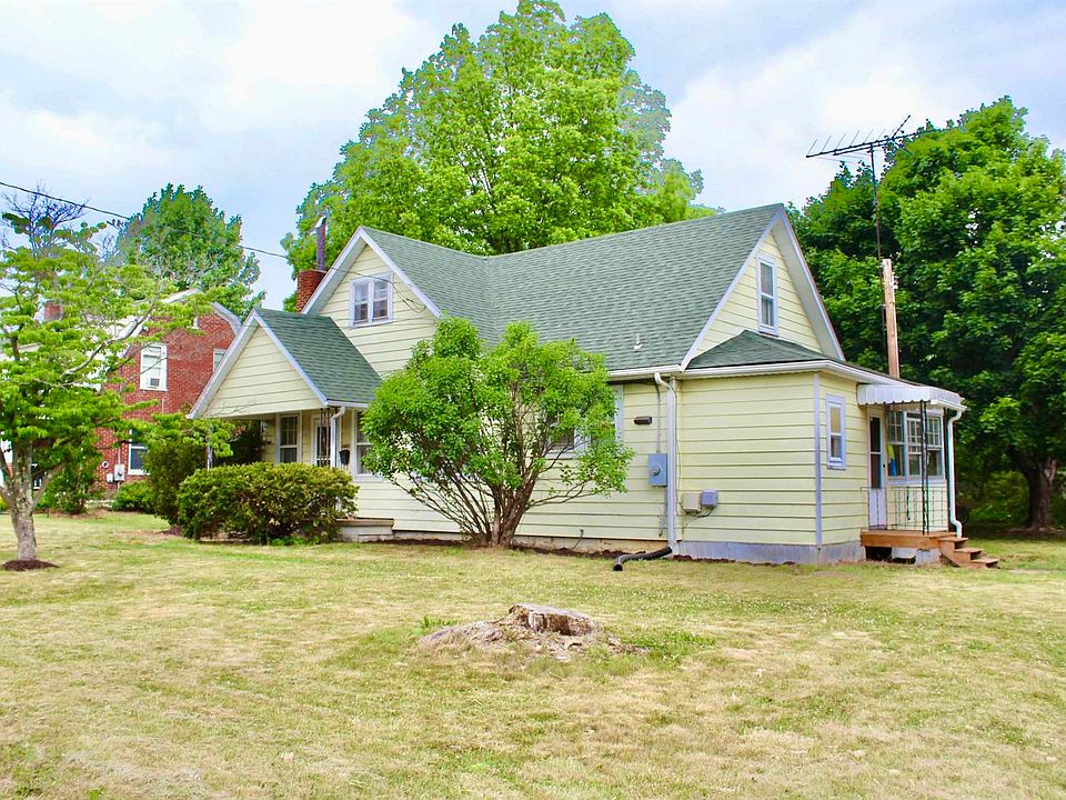 1421 Monroe St, Waynesboro, VA 22980 Zillow