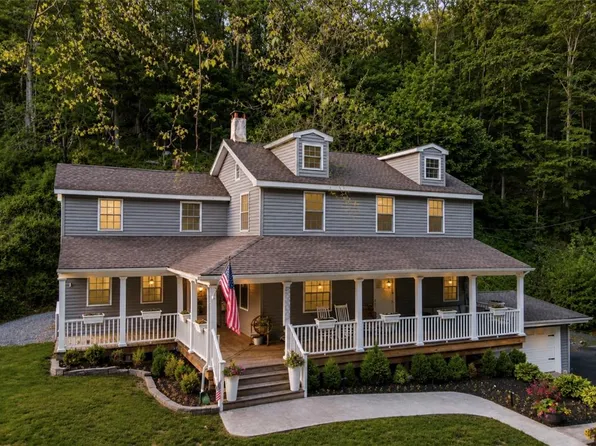 5309 Lehnenberg Rd, Kintnersville, PA 18930
