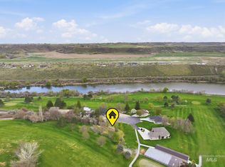 30 Riverside Ln #B, Buhl, ID 83316
