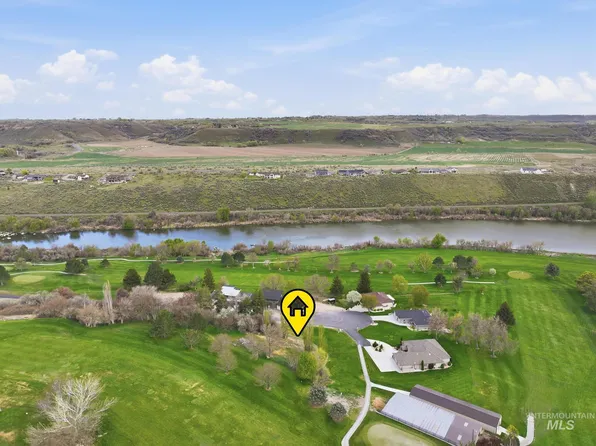 30 Riverside Ln #B, Buhl, ID 83316