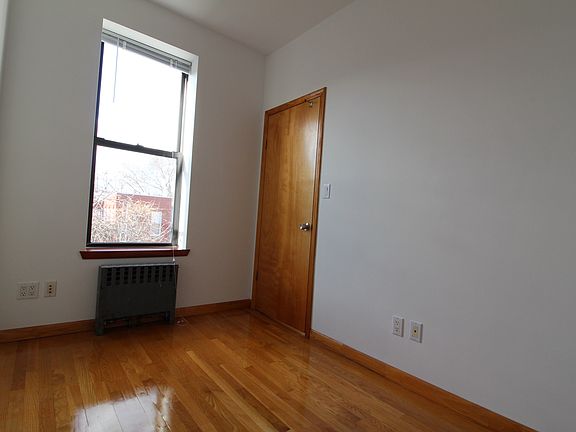 67 Sq Feet