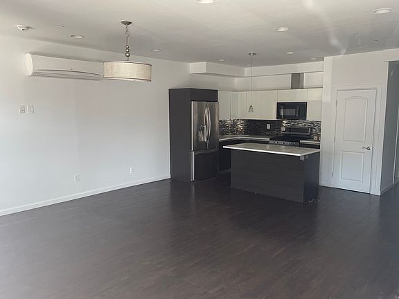 5th image of 30 28th Ave #1A