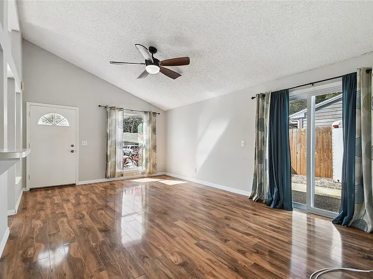 2803 Northcote Dr — Photo 11