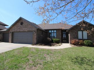 1705 N Gregory Dr, Nixa, MO 65714