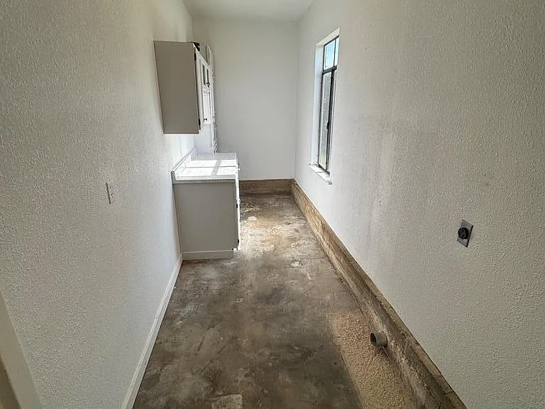 2078 Lower Crabapple Rd — Photo 19
