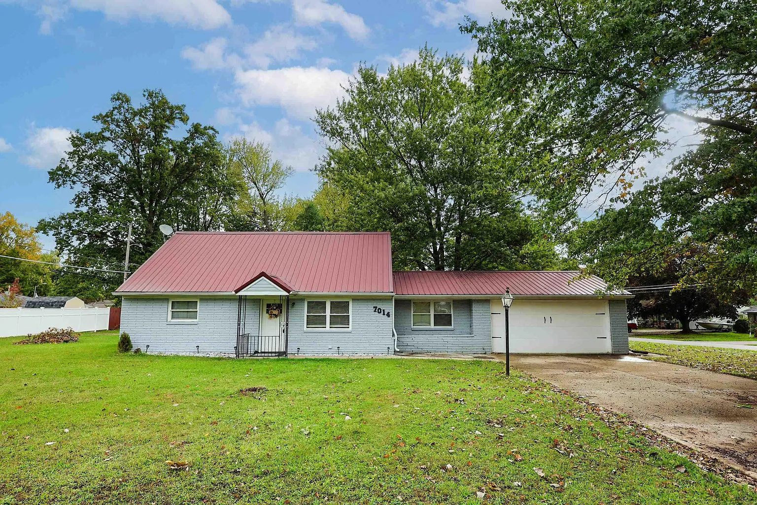 7014 Province Dr photo 1