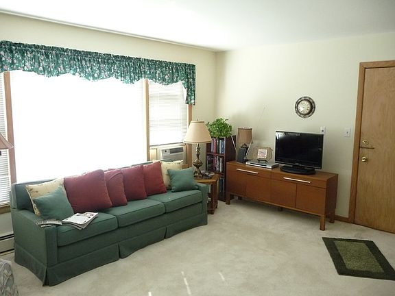 4th image of 5717 W Lawrence Ave APT 1