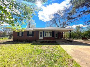1111 Bern Cir, Anderson, SC 29626