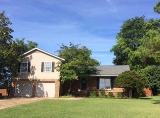 1703 Mauvilla Dr, Demopolis, AL 36732