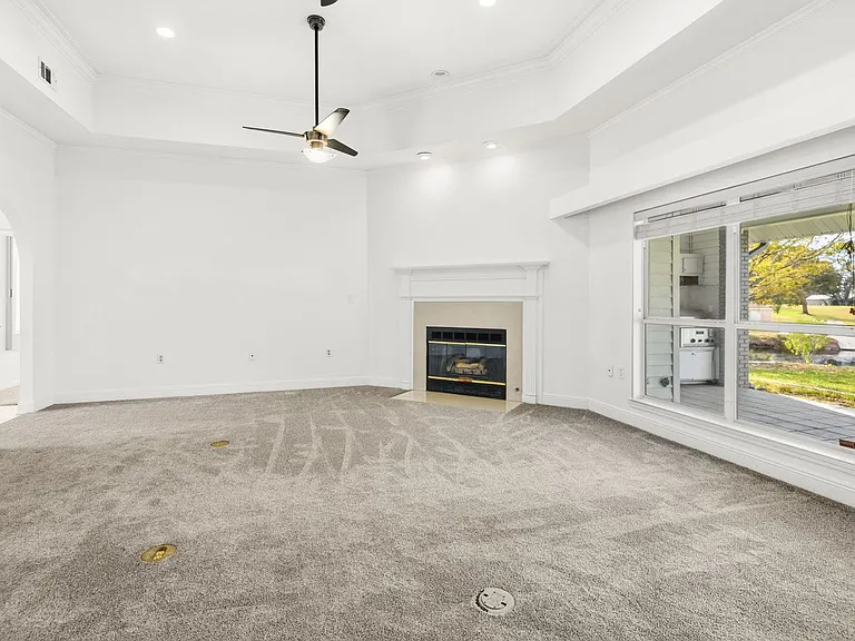 83 Lake Lorraine Cir — Photo 14