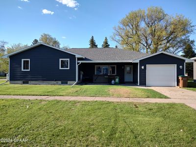 311 George St, Drayton, ND, 58225
