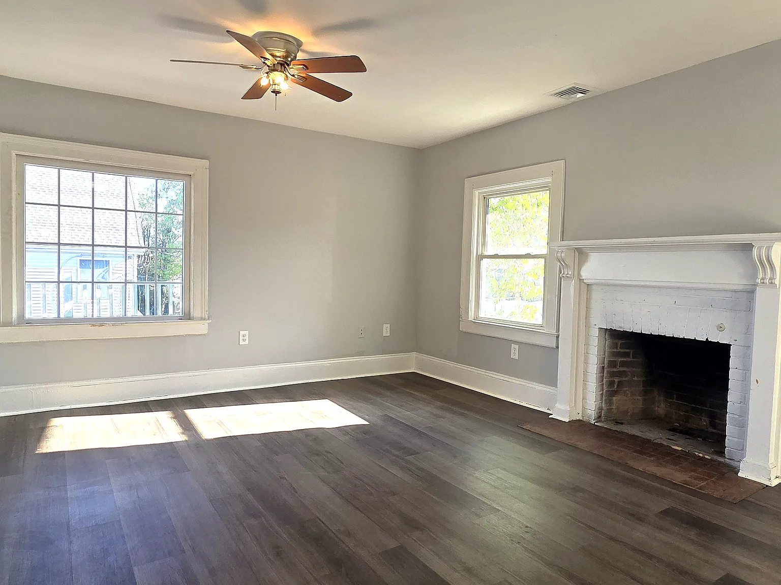 5 bed, 1735 sqft, $3,950 — Photo 3