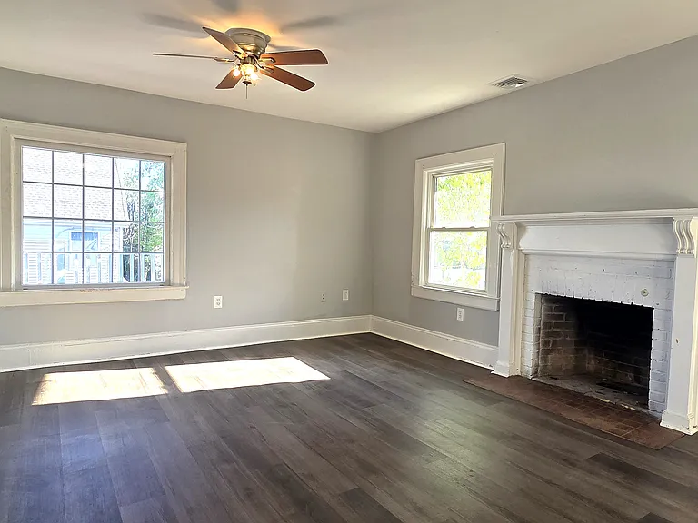 Bright and sunny living room
