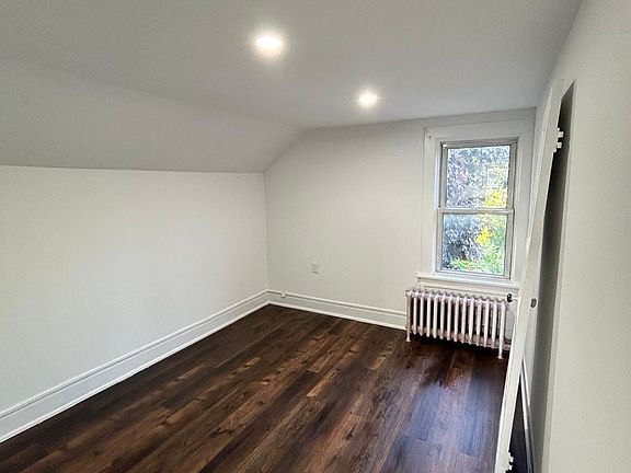 5th image of 37 Clarence St