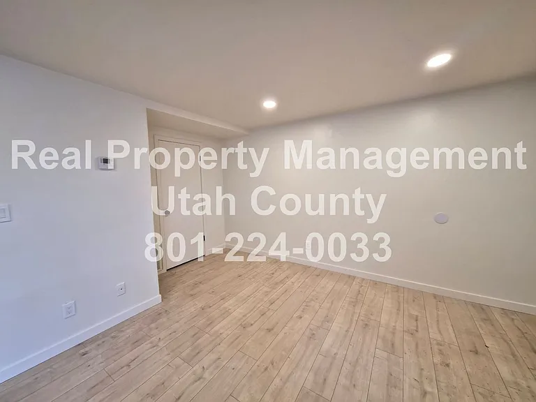1148 W 100 N — Photo 26