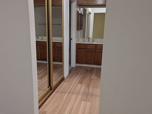 4th image of 1170 Sunshine Cir